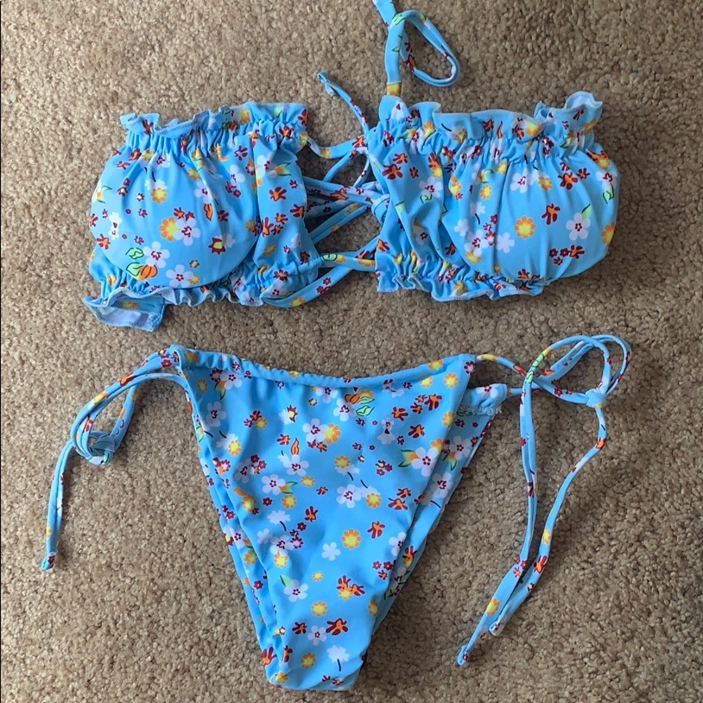 NEVER BEEN WORN Shein floral bikini set
